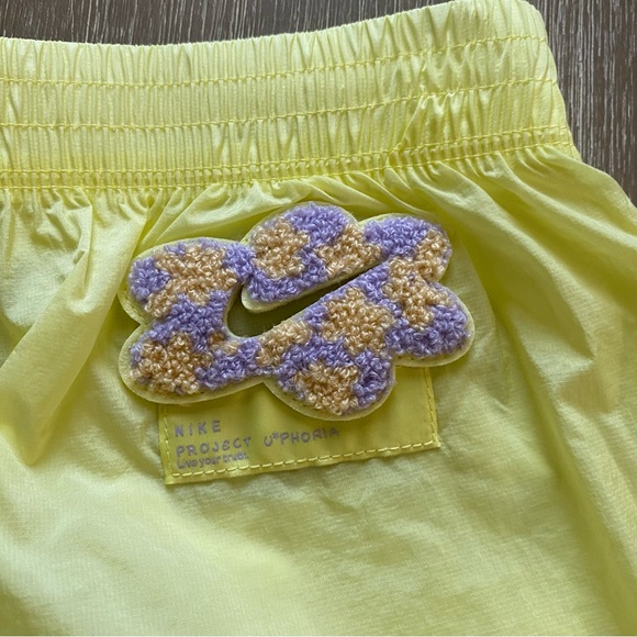Nike NWT Project Uphoria Live Your Truth Women’s Shorts Size XS - Picture 11 of 13